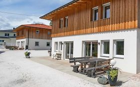 4Luxurioeses Ferienhaus In Traumhafter Landschaft